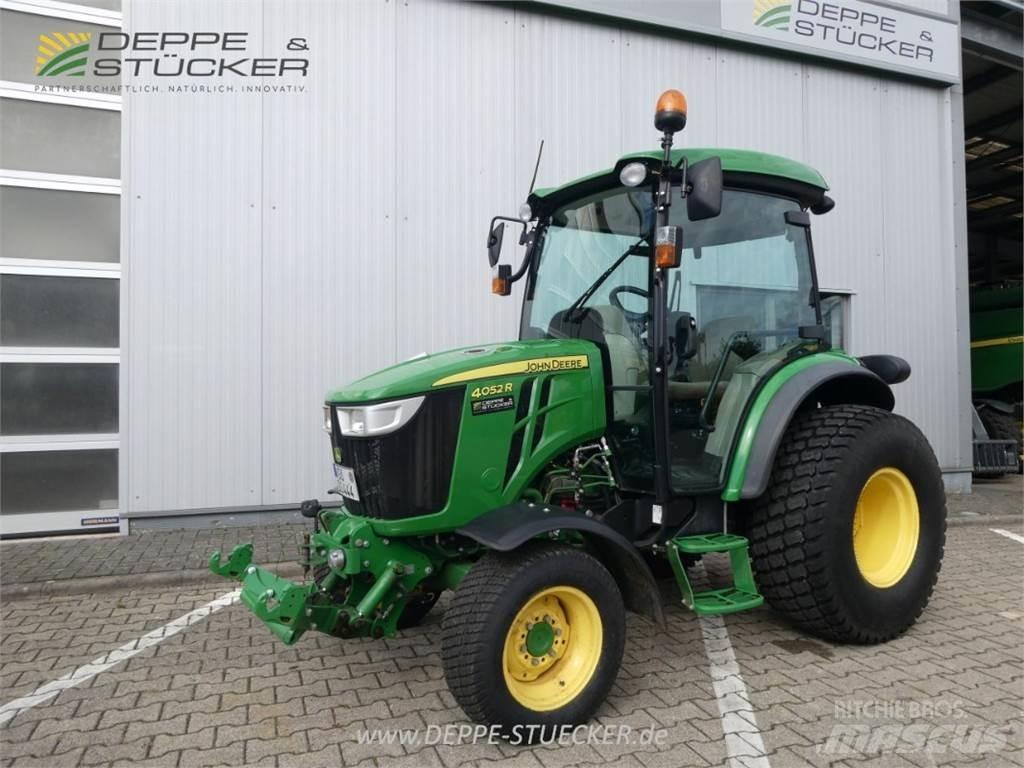 John Deere 4052R Manji traktori