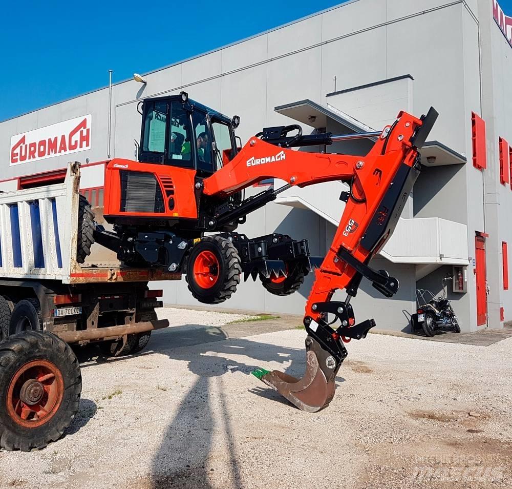 Euromach R555H Polovni amfibijski bageri