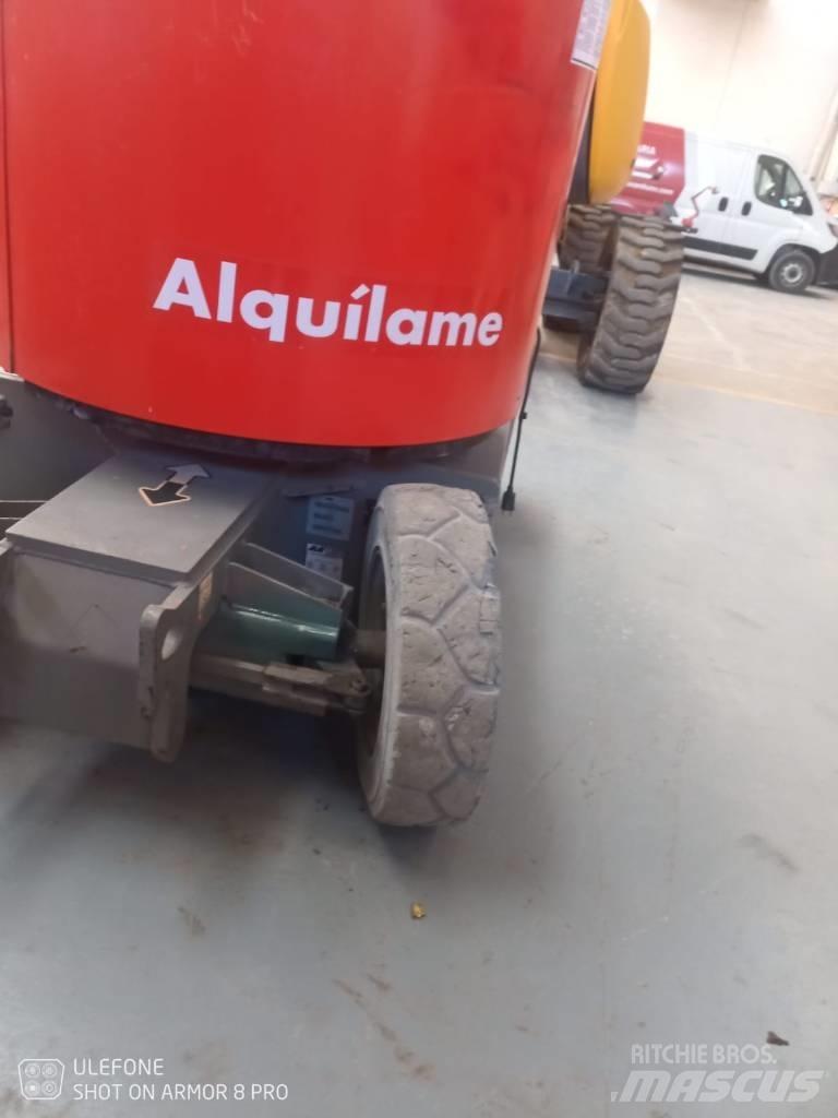 JLG E 300 AJP Zglobne podizne platforme