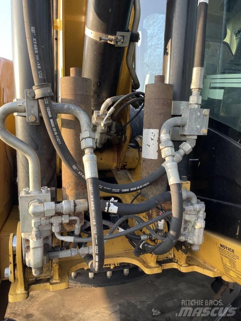 CAT M 313 D Bageri točkaši