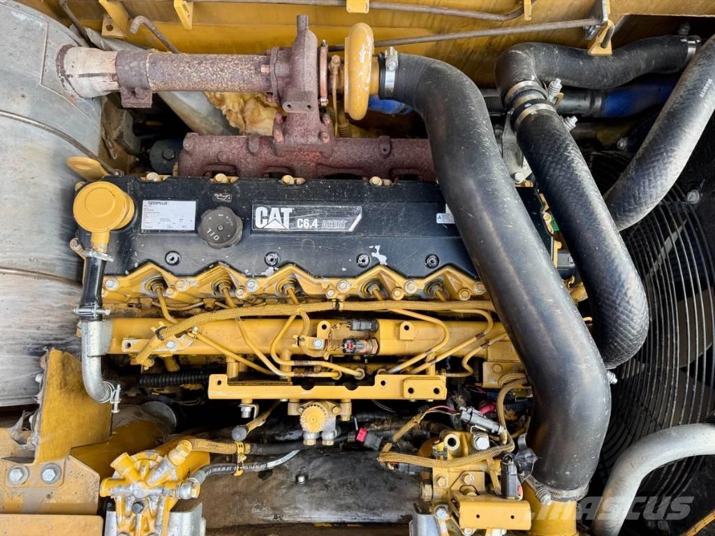 CAT 323 D Bageri guseničari