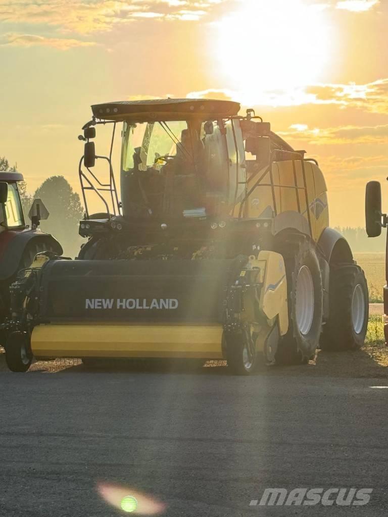 New Holland FR 550 Mašine za stočnu hranu sa sopstvenim pogonom