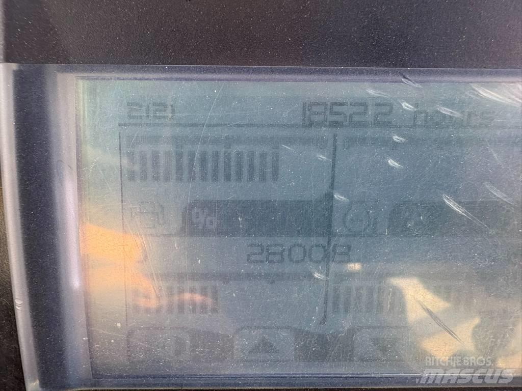 CAT CB 24 B Valjci sa duplim bubnjem