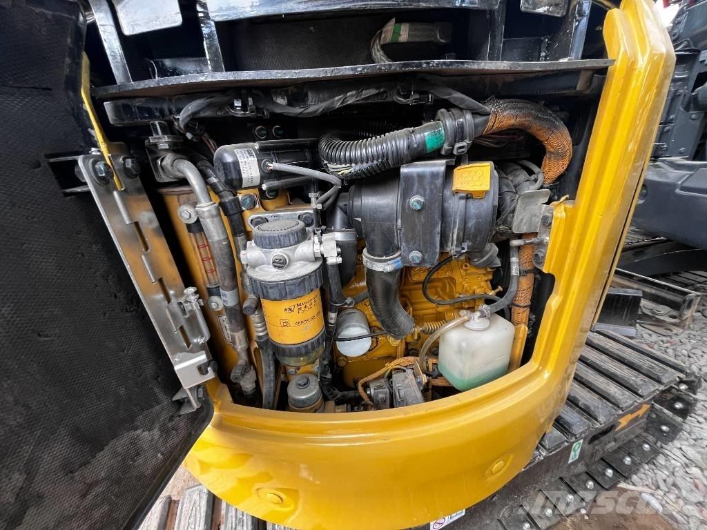 CAT 302 CR Mini bageri < 7t