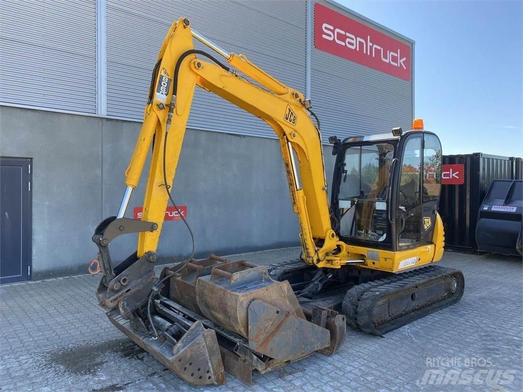 JCB 8060 Bageri točkaši