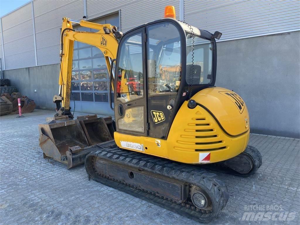 JCB 8060 Bageri točkaši