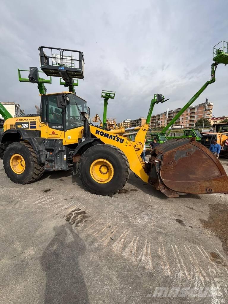 Komatsu WA 320-8 Utovarivači na točkove