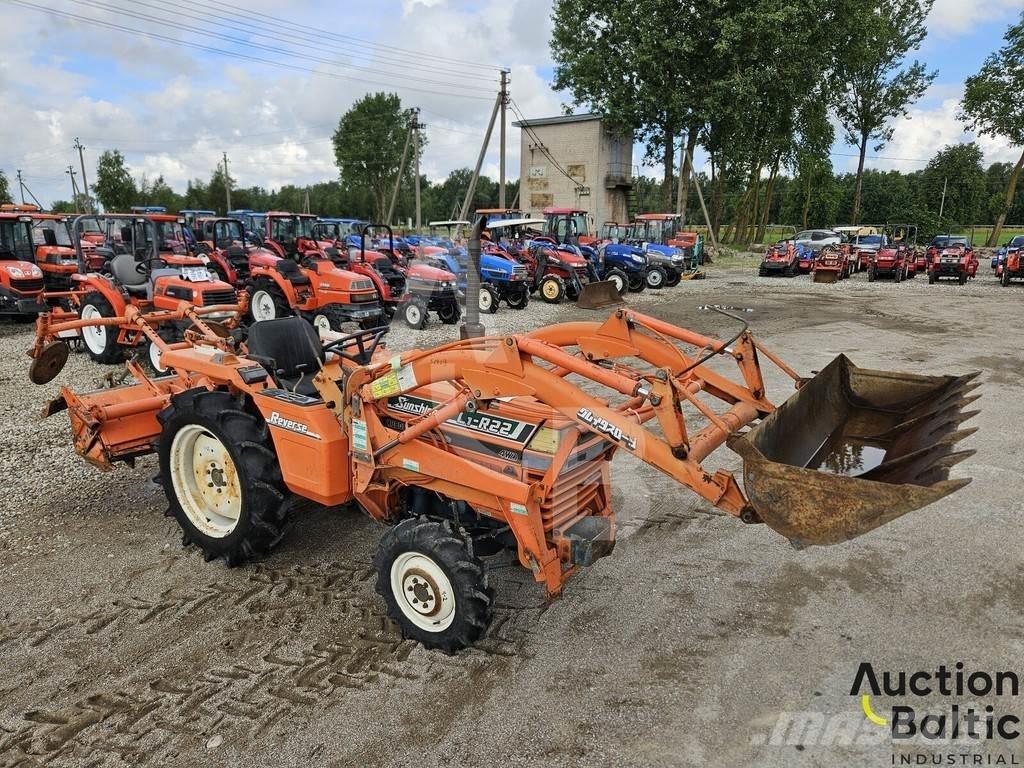 Kubota L1-R22 Traktori