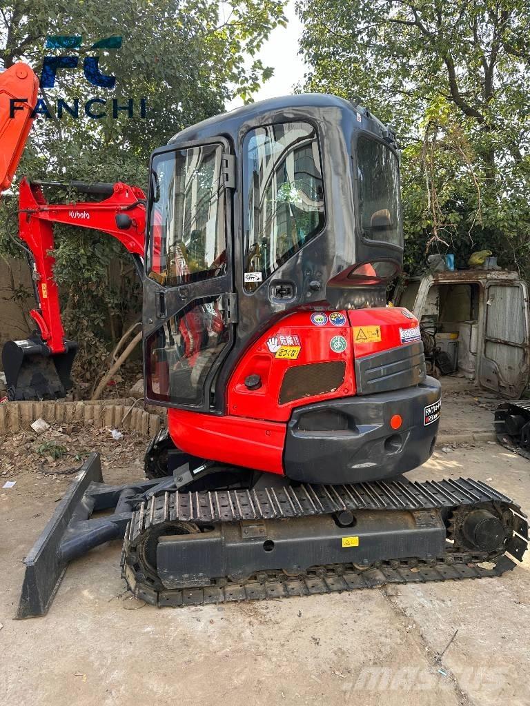 Kubota u35 Bageri guseničari