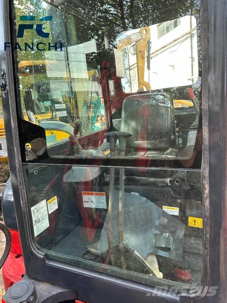 Kubota u35 Bageri guseničari