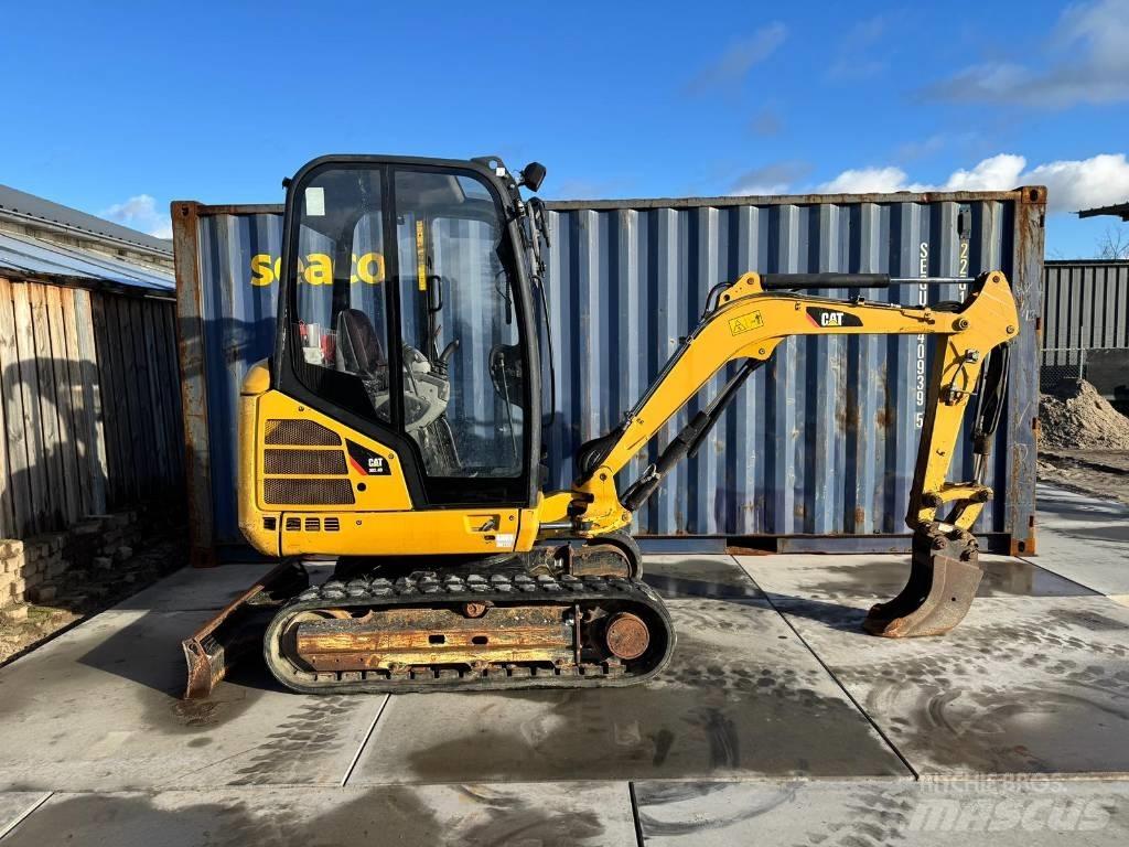 CAT 302.4 D Mini bageri < 7t