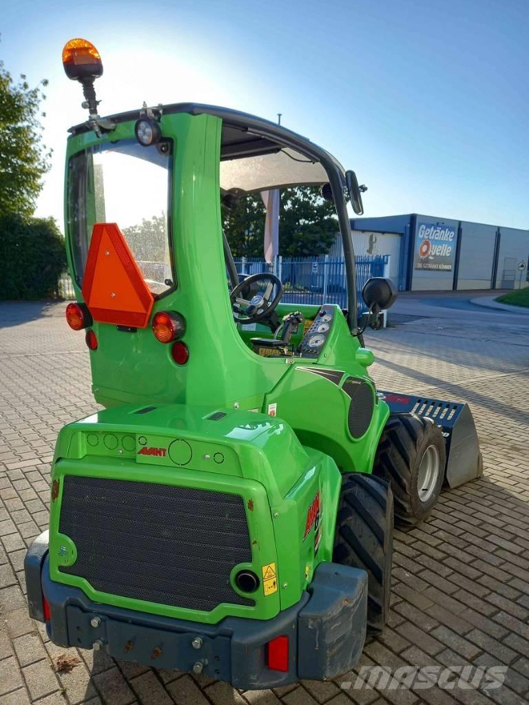 Avant 640 Skid steer mini utovarivači