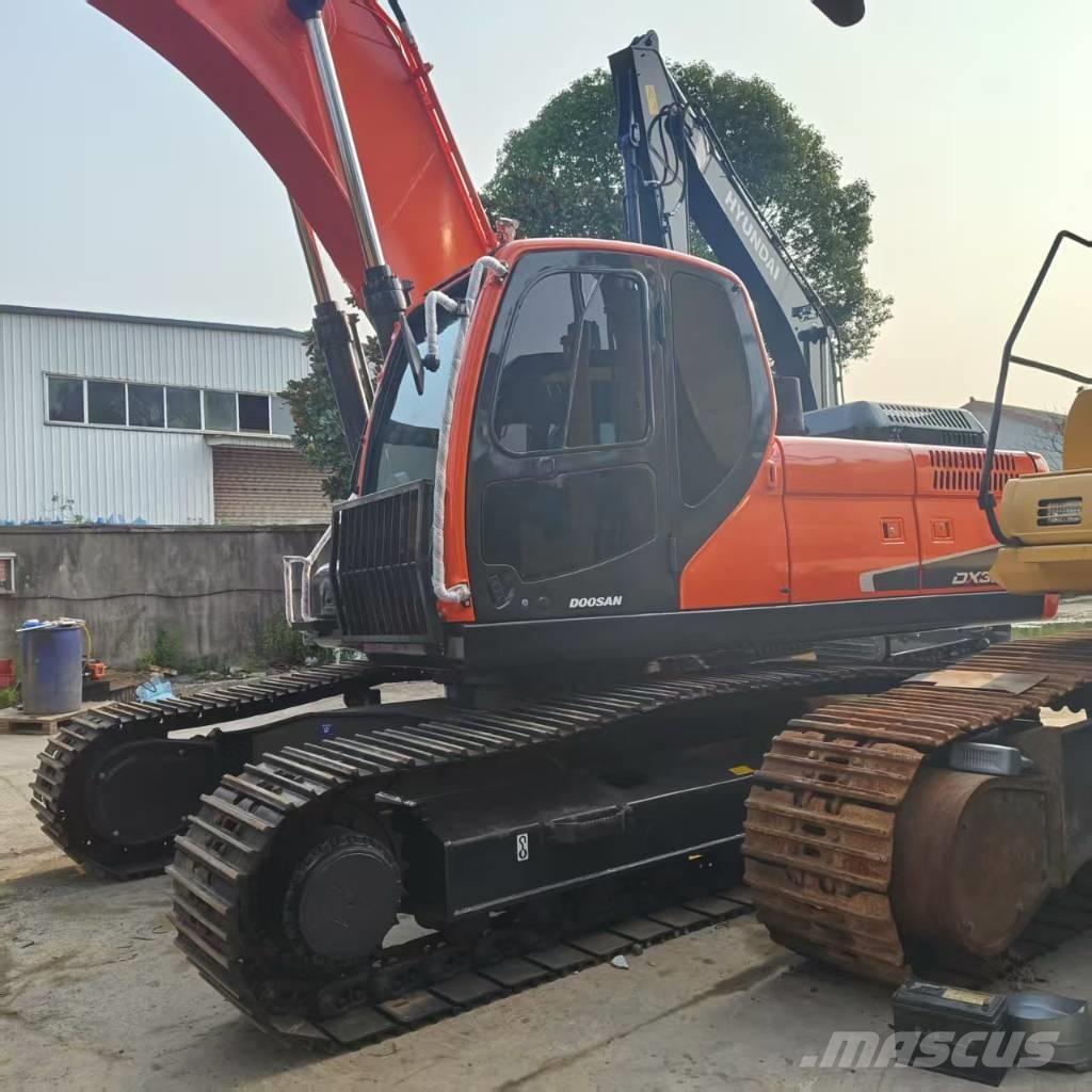 Doosan DX 300 LC Bageri guseničari