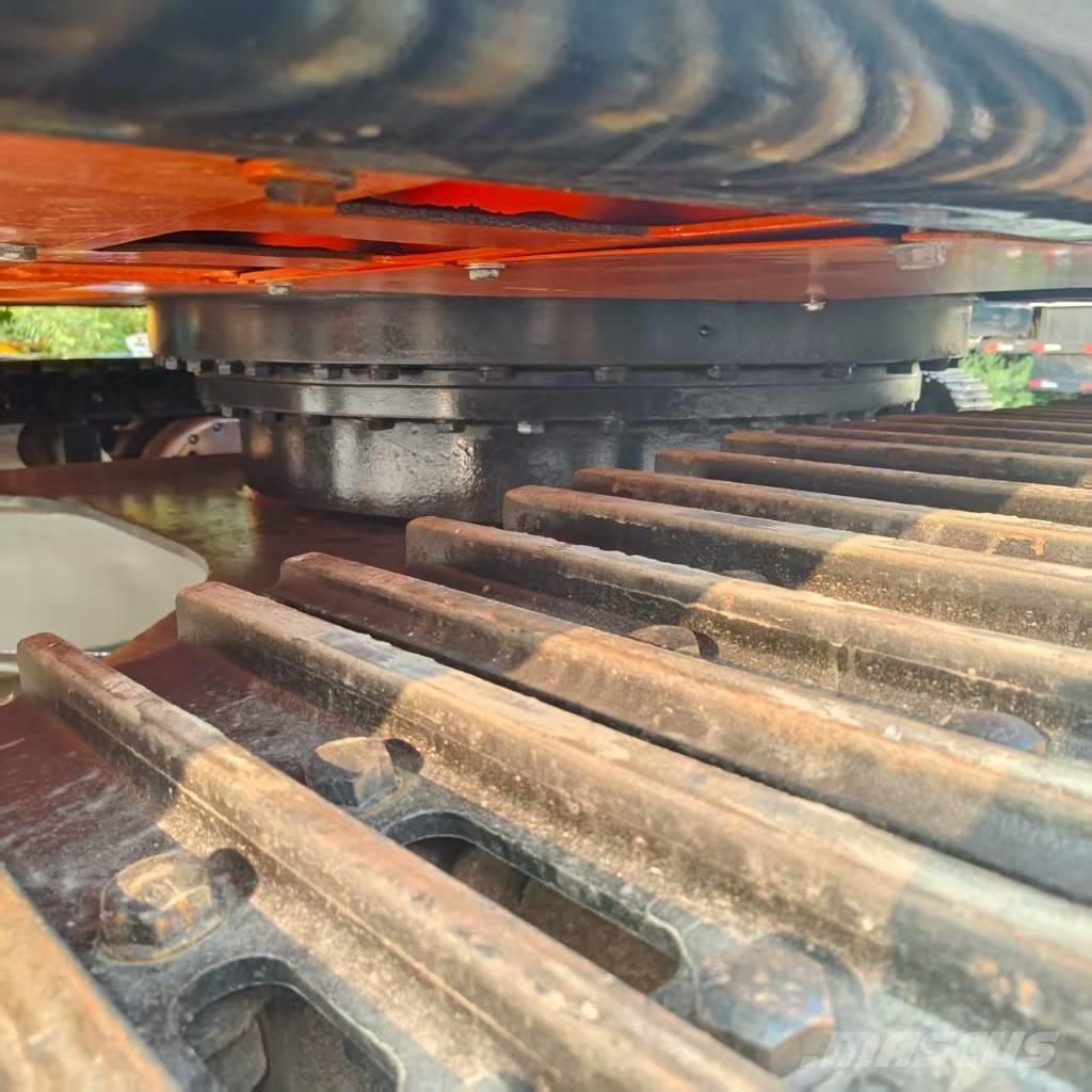 Doosan DX 300 LC Bageri guseničari