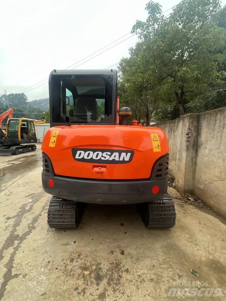 Doosan DH 60-7 Mini bageri < 7t