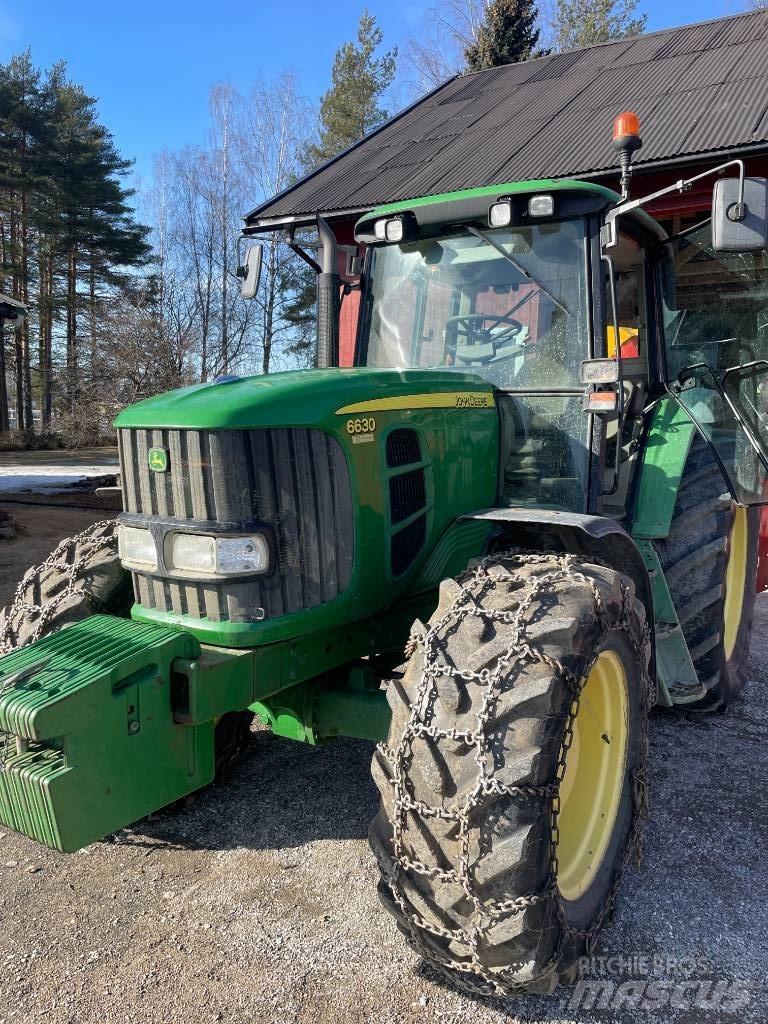 John Deere 6630STD Traktori