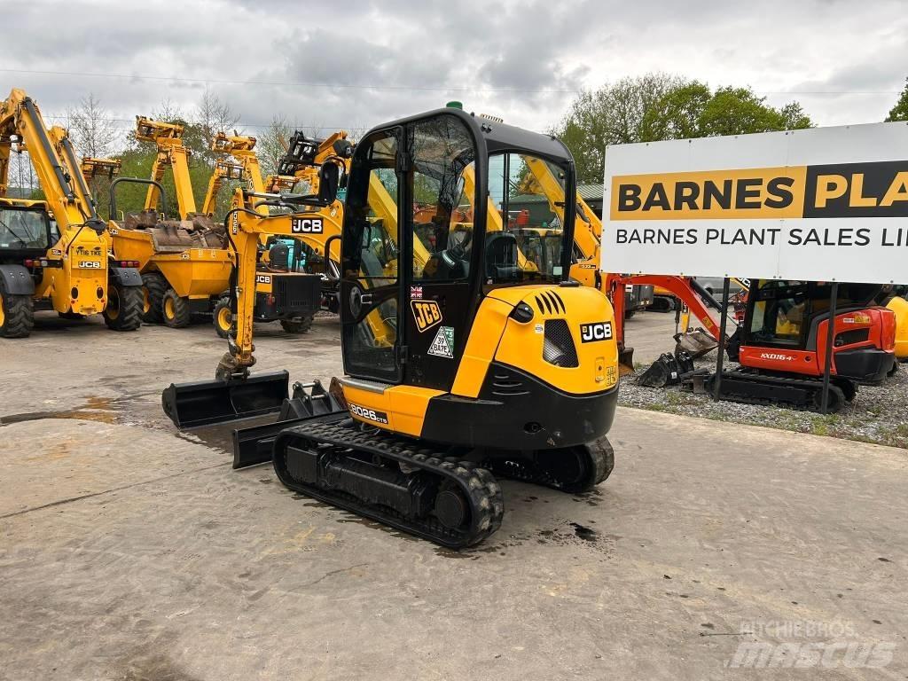 JCB 8026 CTS Mini bageri < 7t