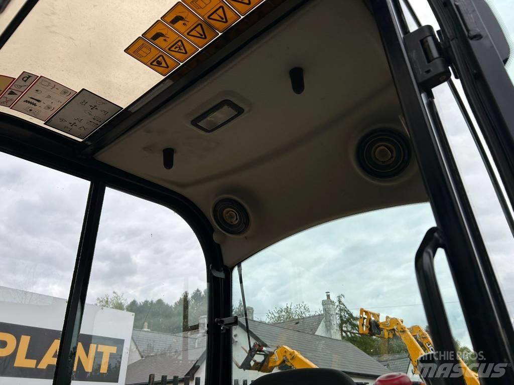 JCB 8026 CTS Mini bageri < 7t