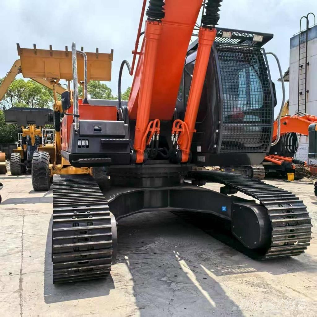 Hitachi ZX350H Midi bageri 7t – 12t