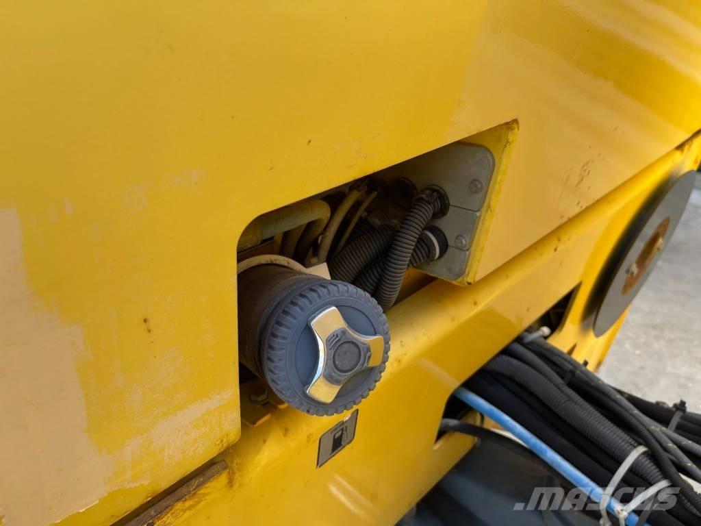 Bomag BW 151 AD-2 Valjci sa duplim bubnjem