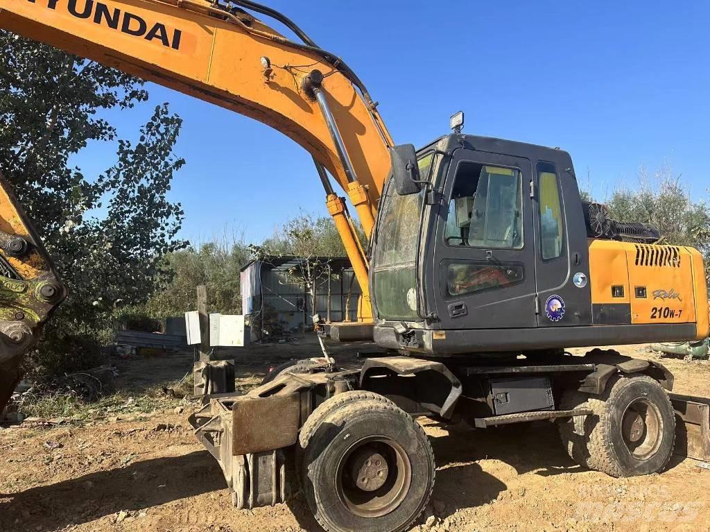 Hyundai R210W-9 Bageri točkaši