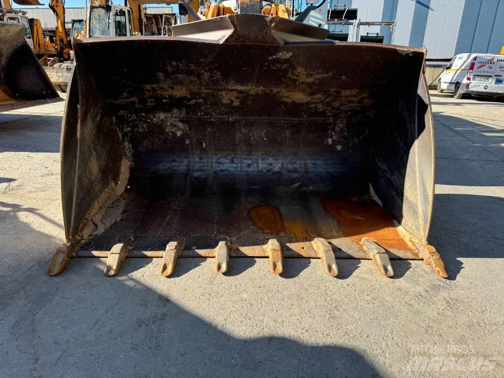 Liebherr L 576 Utovarivači na točkove