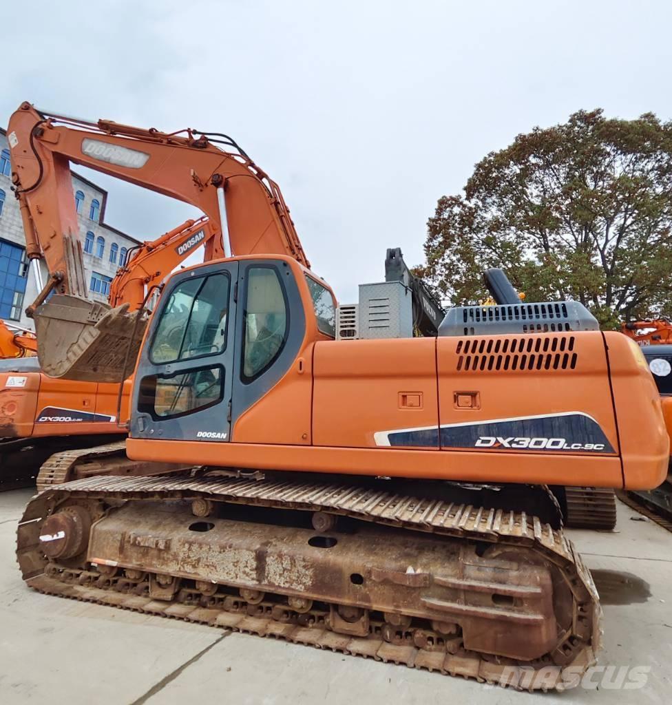 Doosan DX 300 LC Bageri guseničari