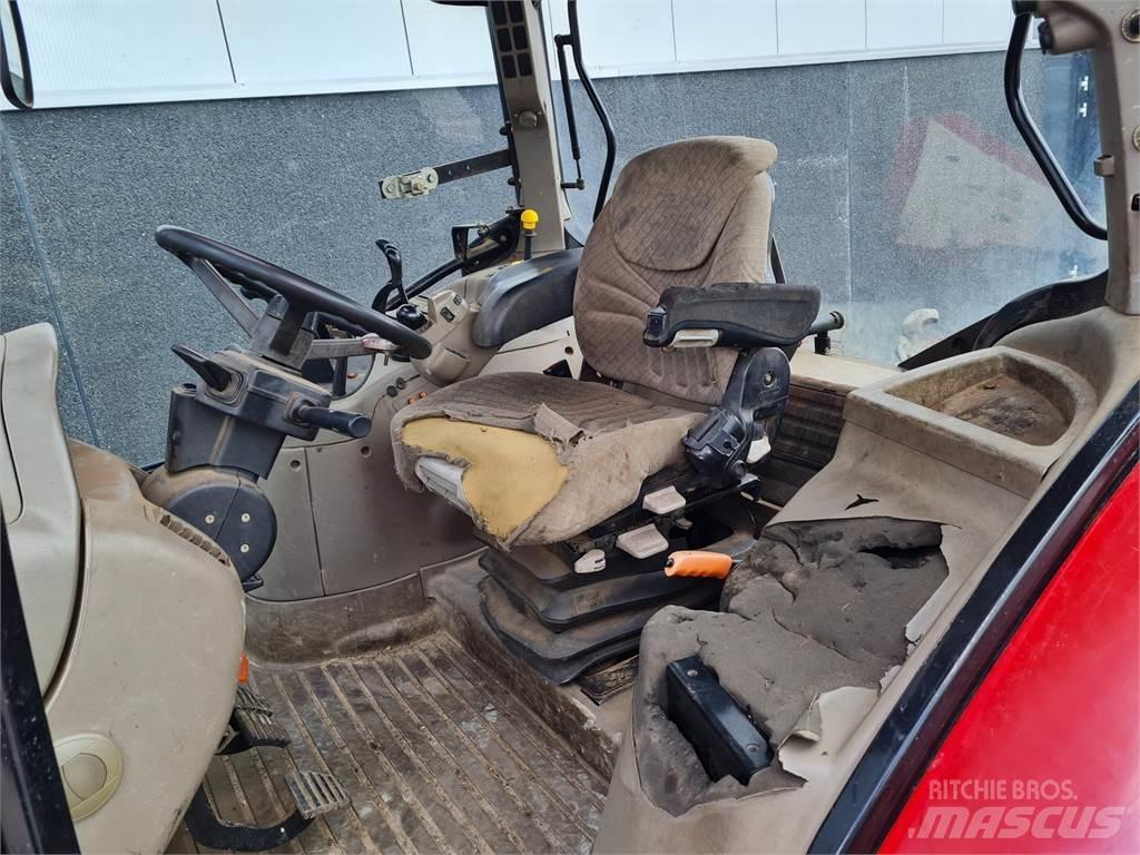 Case IH Maxxum 115 Traktori
