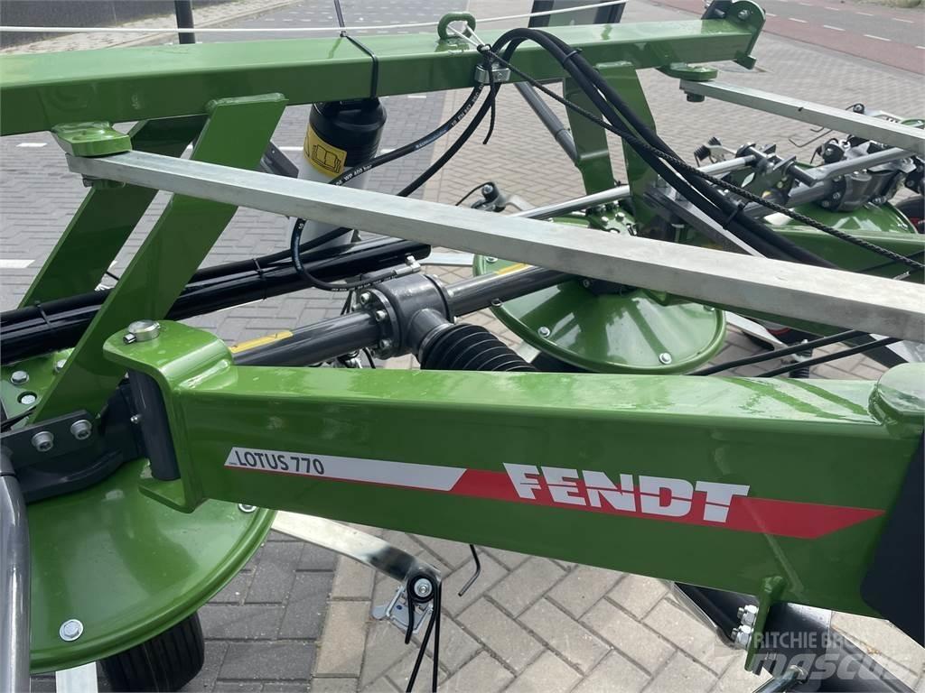 Fendt Lotus 770 Okretači i sakupljači sena