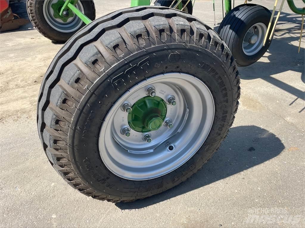 Krone KWT 11.22 Okretači i sakupljači sena