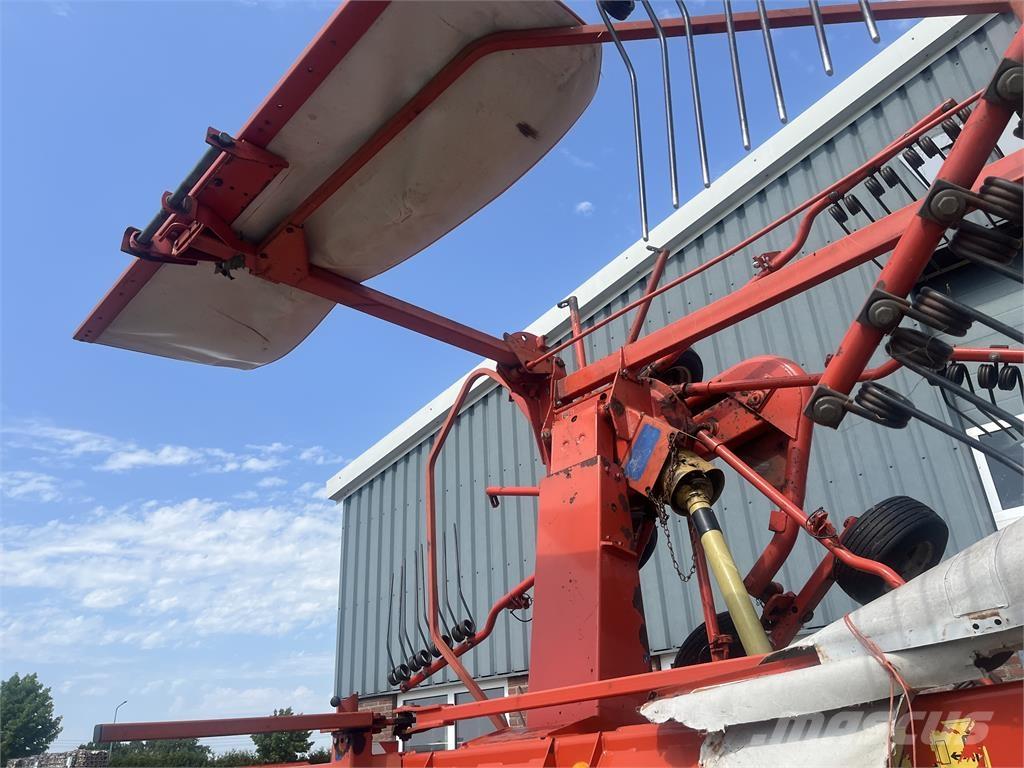 Kuhn 7302 DL Okretači i sakupljači sena