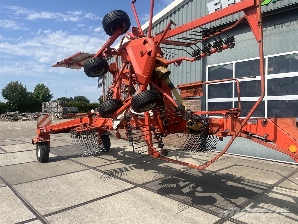 Kuhn 7302 DL Okretači i sakupljači sena