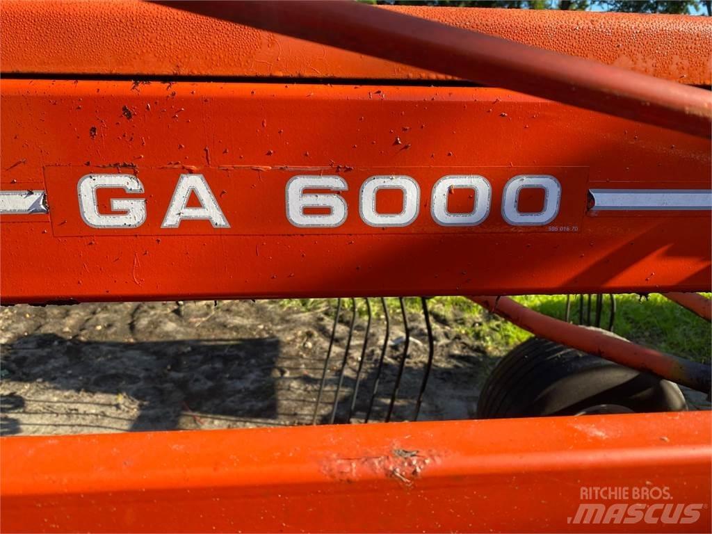 Kuhn GA 6000 Okretači i sakupljači sena