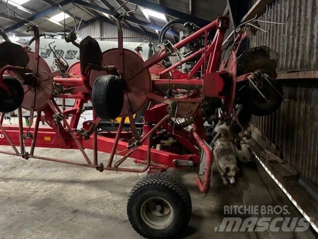 Lely Lotus 1020 Okretači i sakupljači sena