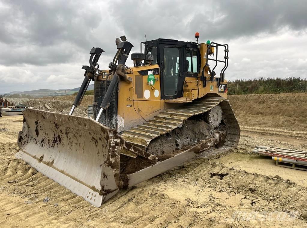 CAT D 6 T LGP Buldožeri guseničari
