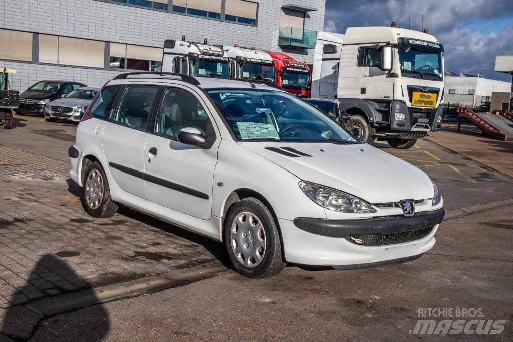 Peugeot 206 SW Automobili
