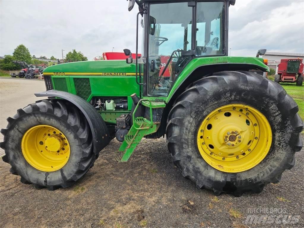 John Deere 7800 Traktori