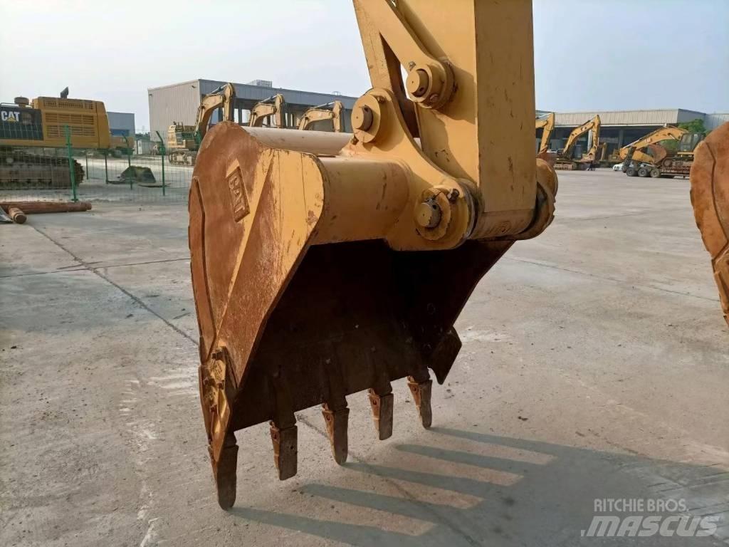 CAT 320 GC Bageri guseničari