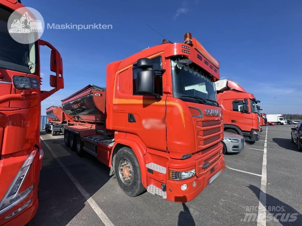 Scania R 520 LB Rol kiper kamioni sa kukom za podizanje tereta