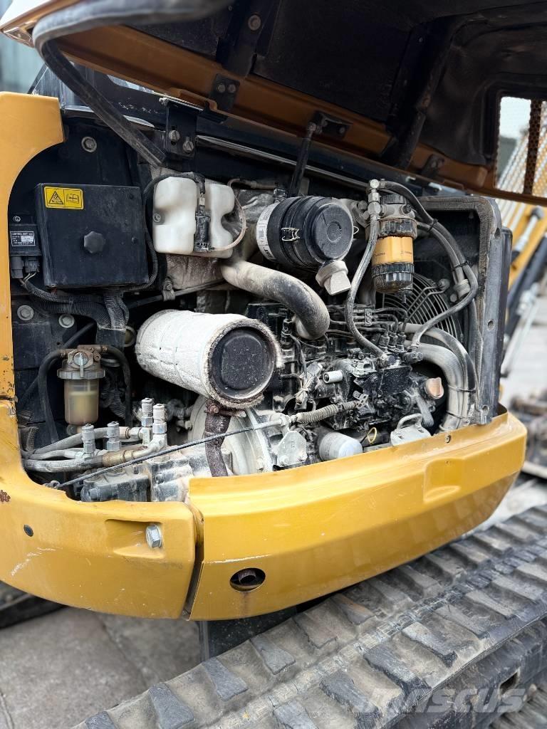 CAT 302.7 D CR Mini bageri < 7t