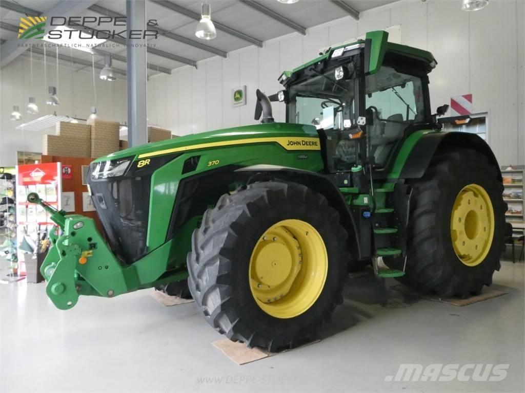John Deere 8R 370 Traktori