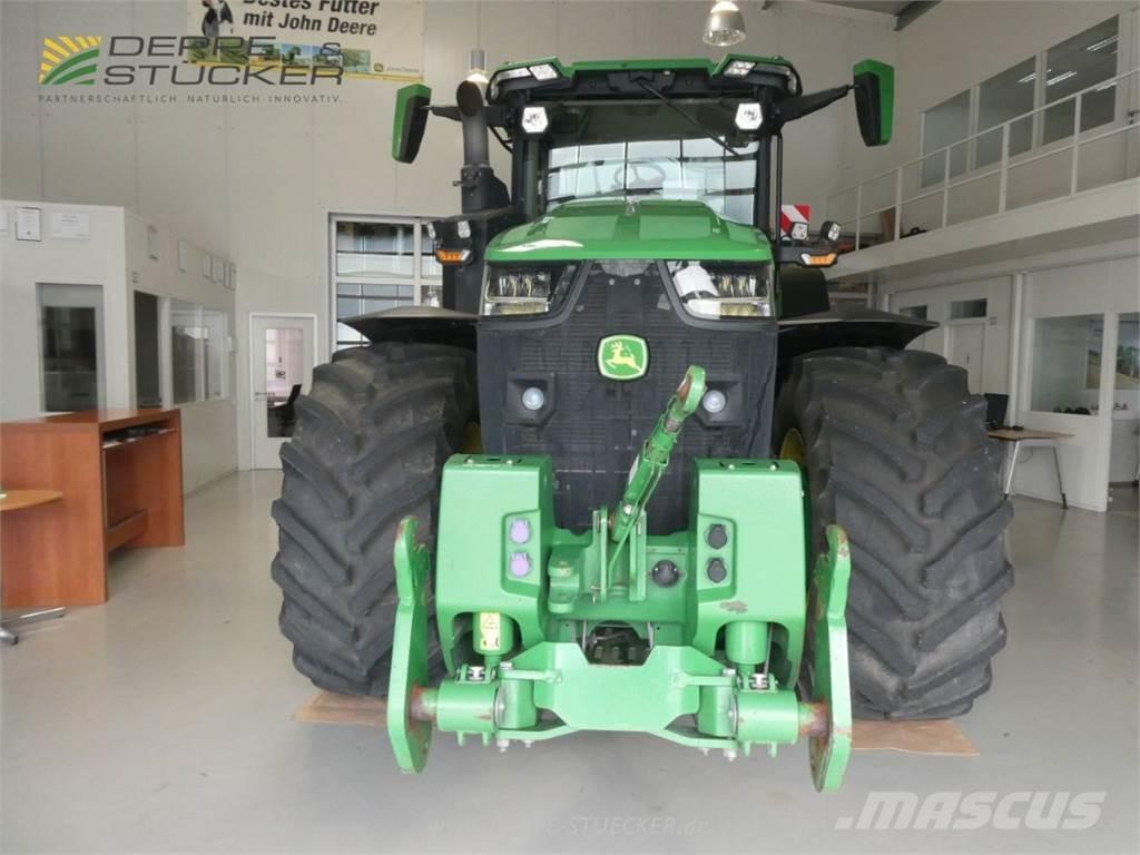John Deere 8R 370 Traktori