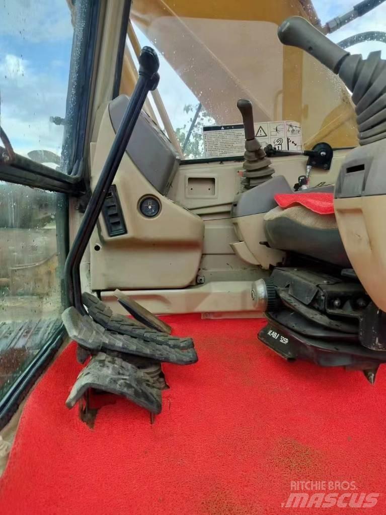 CAT 320 B L Bageri guseničari