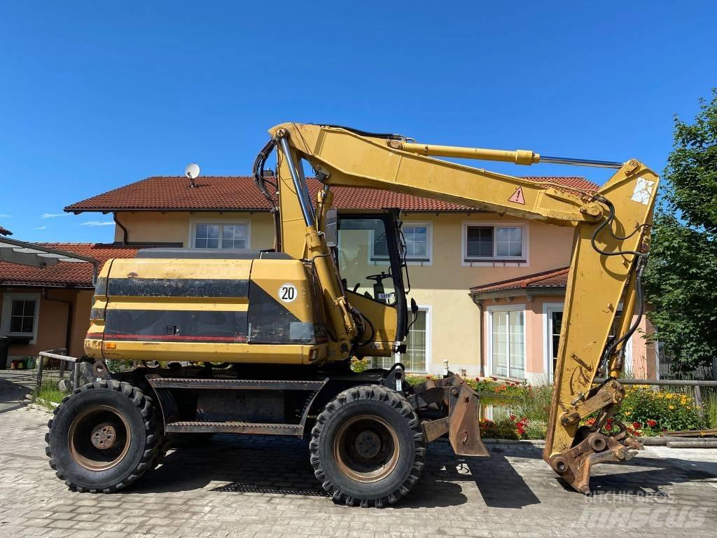 CAT M 312 Bageri točkaši