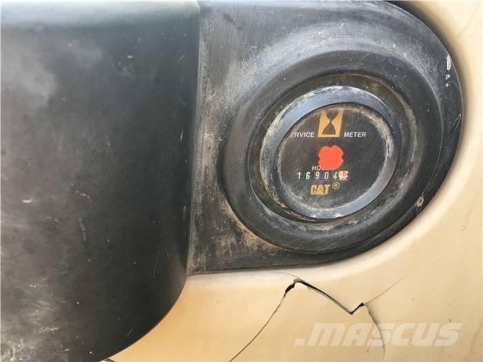 CAT 325 C Bageri guseničari