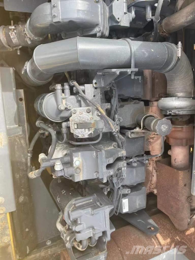 Komatsu PC 450-8 Bageri guseničari