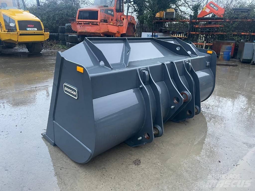 Doosan DL 320-7 Kašike / Korpe