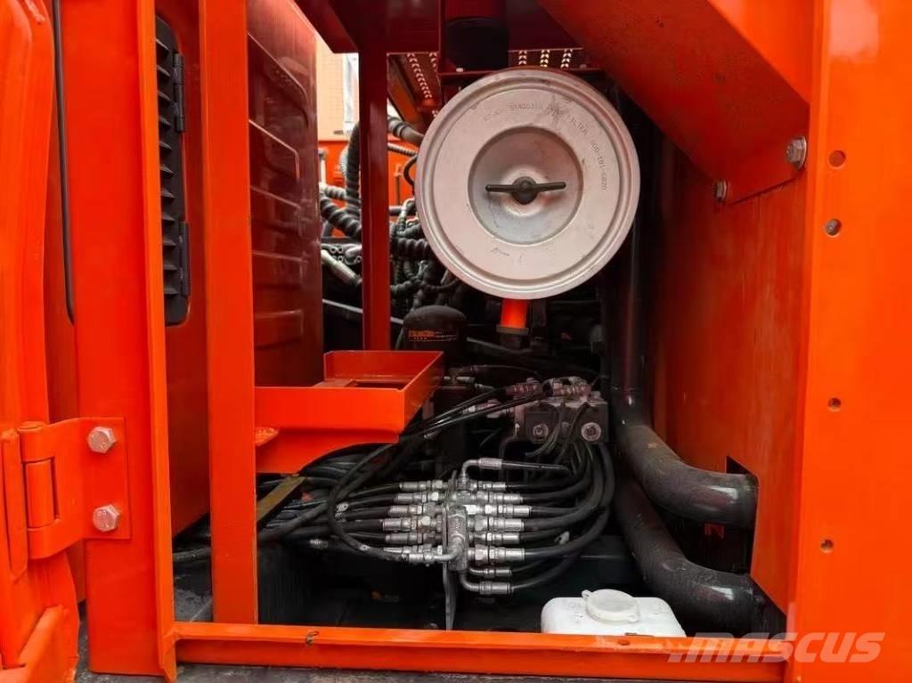 Doosan DX 225 LC Bageri guseničari