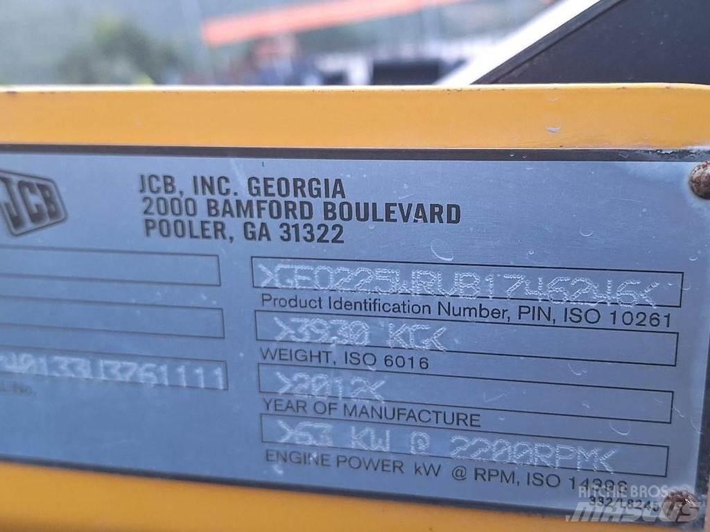 JCB 225 Mini utovarivači