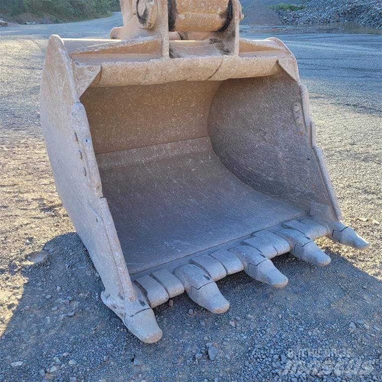 Volvo EC240BLC Bageri guseničari